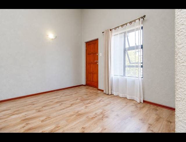 2 BEDROOM APARTMENT FOR SALE IN RANDPARK RIDGE